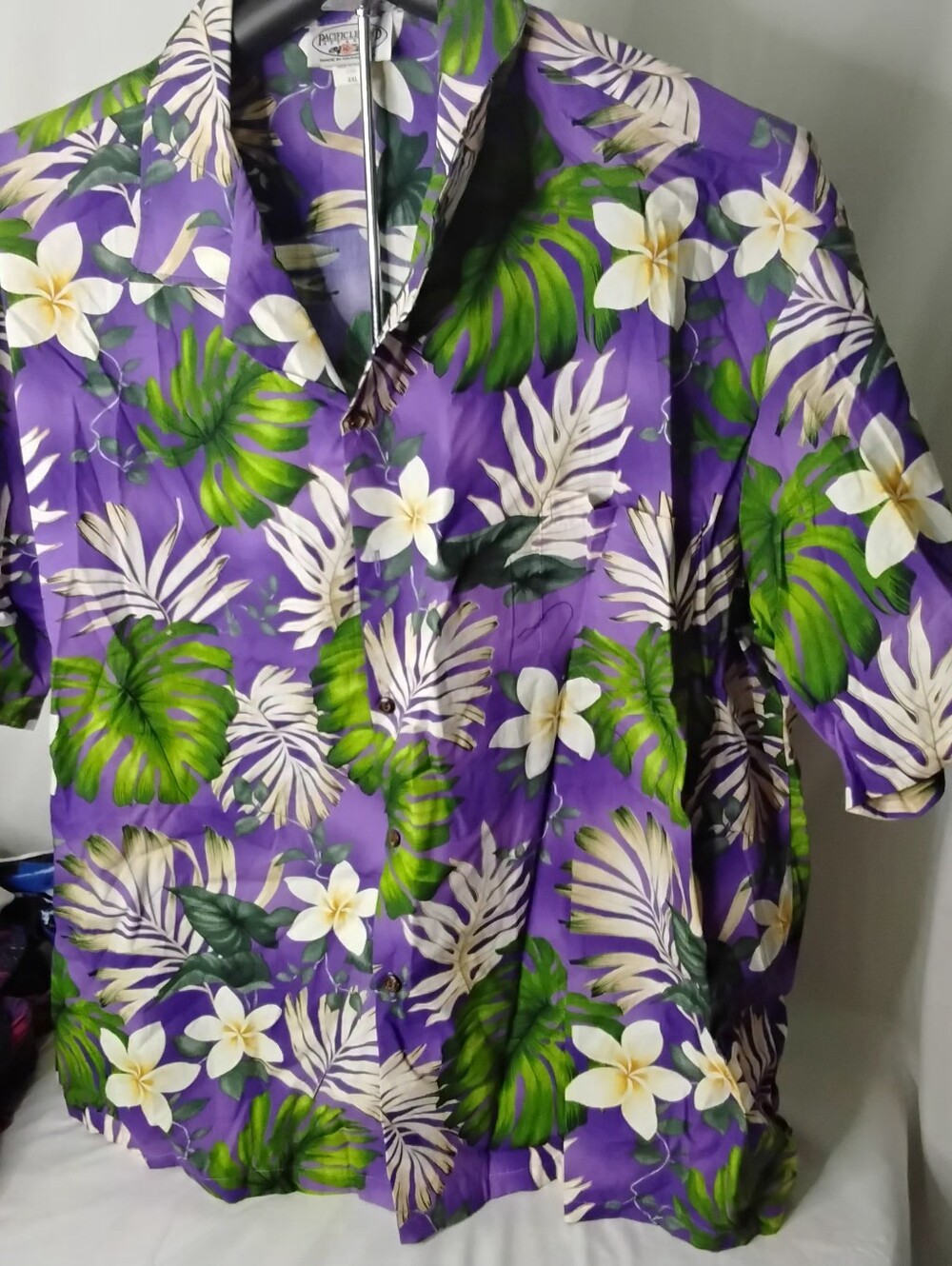 WHO DOESN'T NEED AN HAWAIIAN ORIGINALPurple Tropical Floral Shirt Made In HAWAII